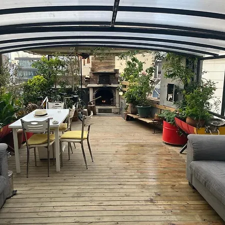 Kadikoy Terrace Bbq Close 2 Block Ferry Bull Metro Nighlife * Istanbul