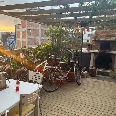 Apartment Kadikoy Terrace Bbq Close 2 Block Ferry Bull Metro Nighlife