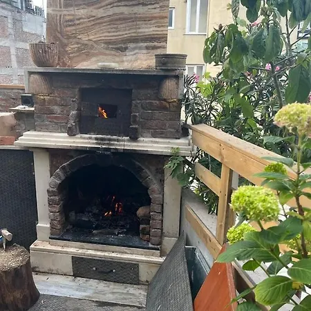 Kadikoy Terrace Bbq Close 2 Block Ferry Bull Metro Nighlife Apartment *