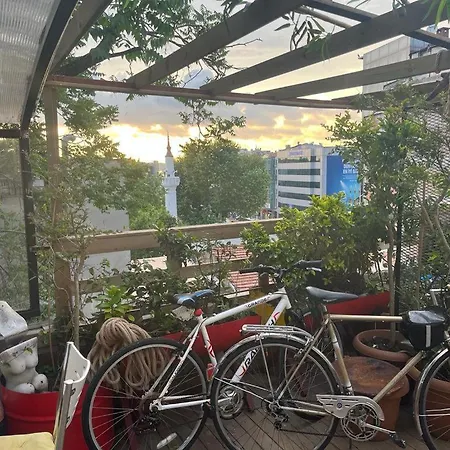 Kadikoy Terrace Bbq Close 2 Block Ferry Bull Metro Nighlife Apartment Istanbul